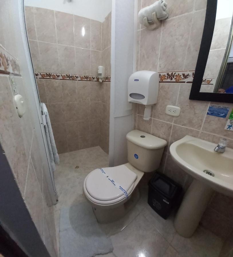 Hotel San Adolfo Carepa Bagian luar foto